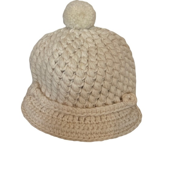 Source Unknown Accessories - Pom Pom wool hat with brim (no tags)